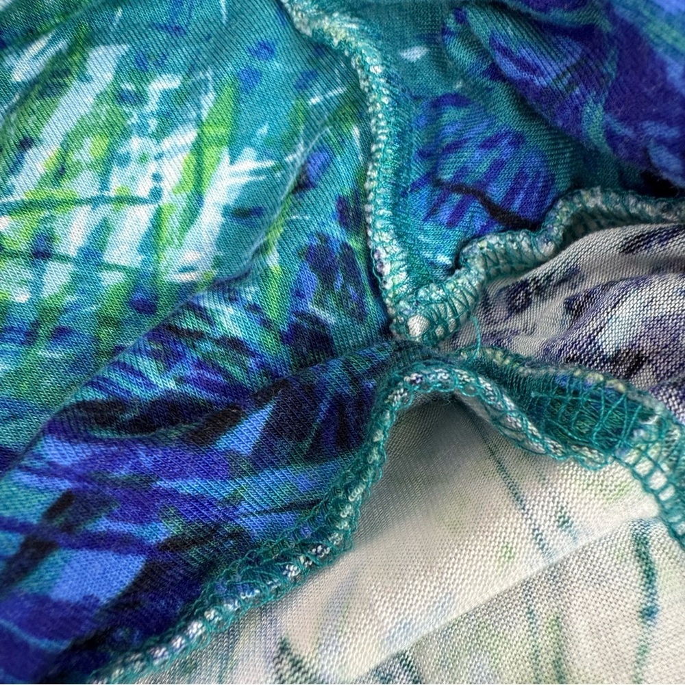 Denver Hayes dress, tropical beach, flowy Blue and Green Patterned Dress - Picture 10 of 12